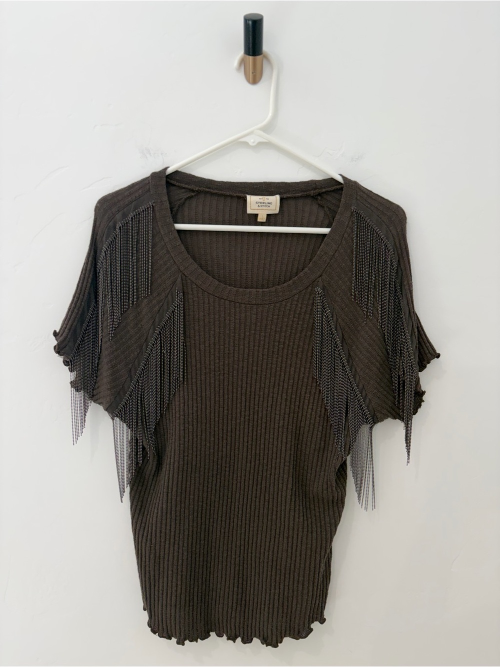Sterling & Stitch Brown Ribbed Chain Fringe Sleeve Top Size L